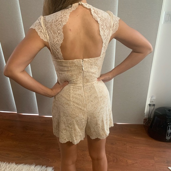 Bebe Ivory lace jumpsuit - Picture 3 of 3